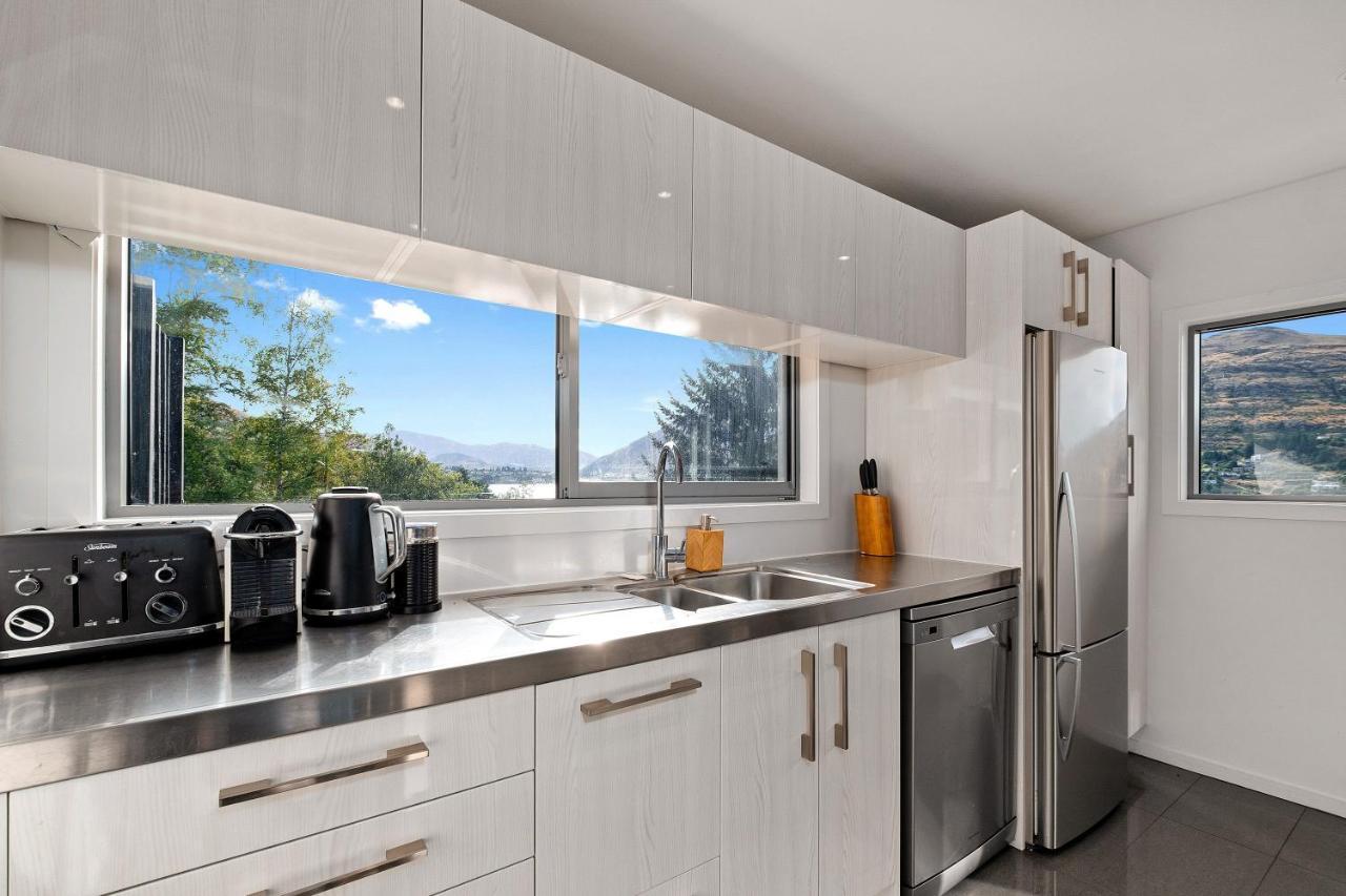 Queenstown Lakefront Dream 4 Bed Exterior foto